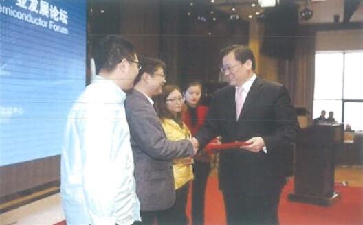 06.jpg